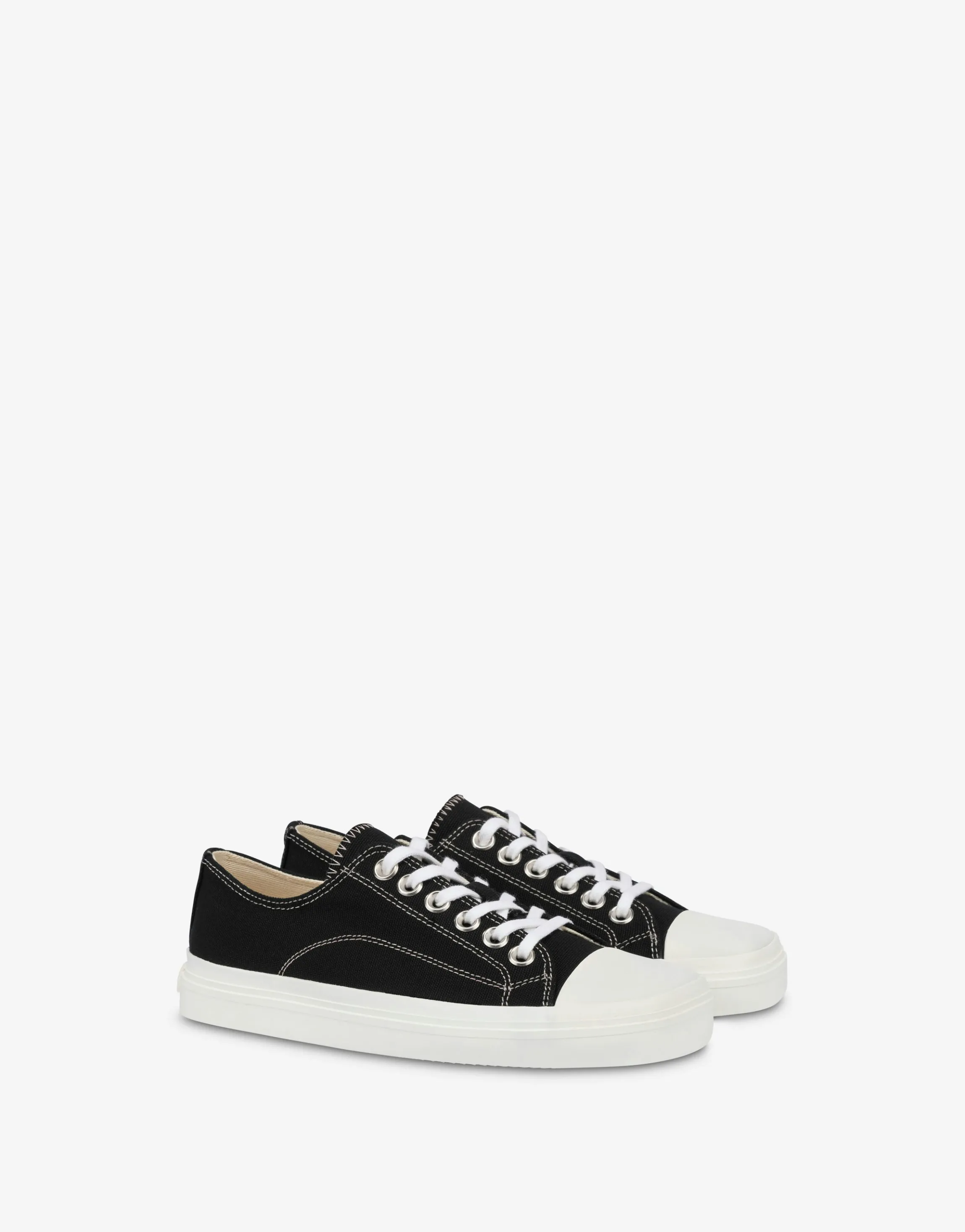 Edge canvas trainers